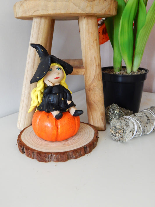 La Sorcière Ella
